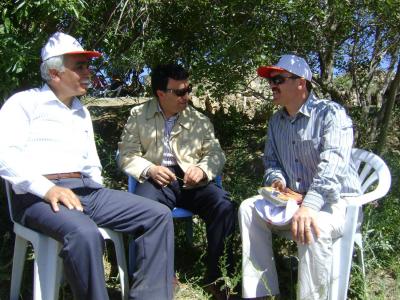 Van Milletvekili K.Türkmenoğlu ve Kaymakam Tahsin Aksu ile beraber